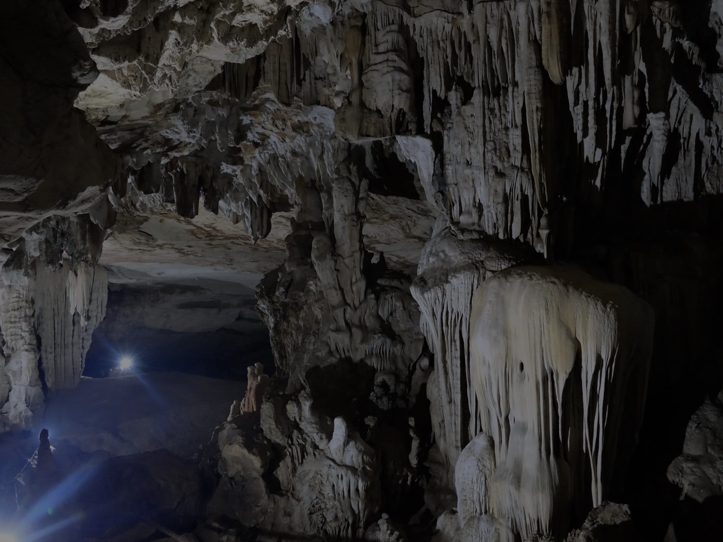 Nam Pau Cave